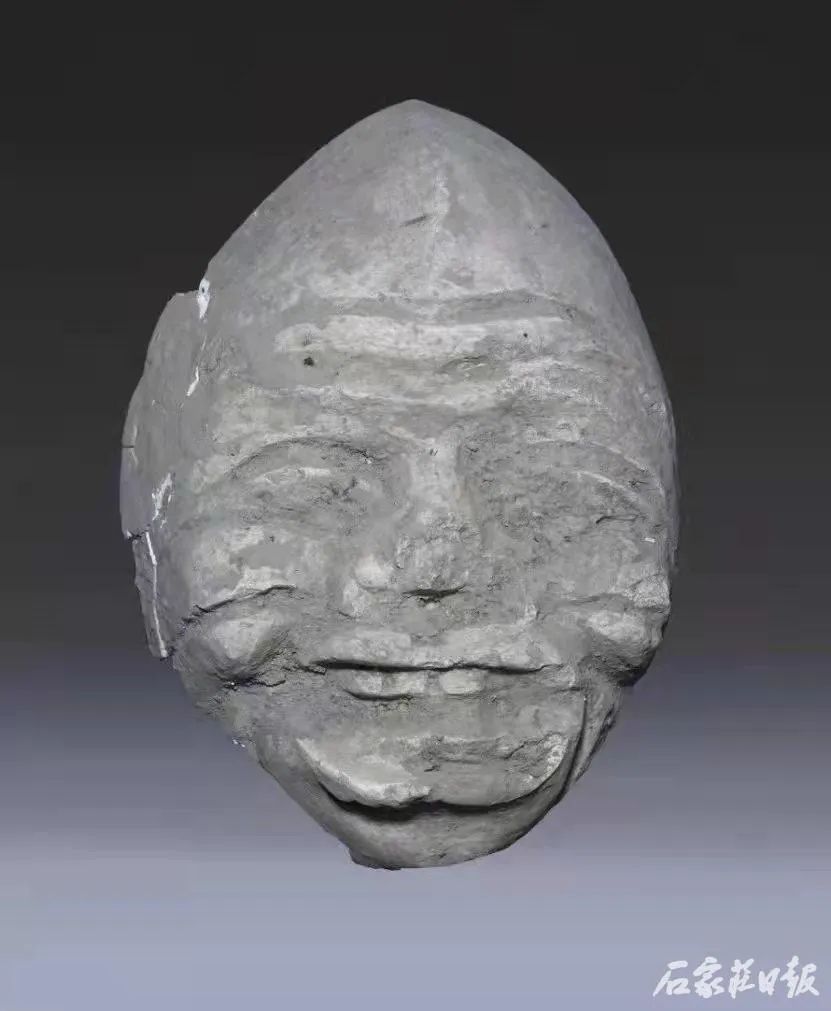 DƬ